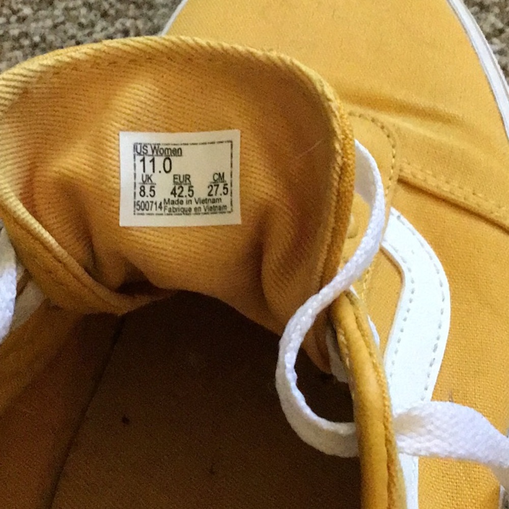 Vans Classic Yellow and White Shoes - Picture 7 of 8